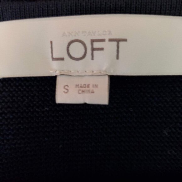 💎062 Ann Taylor Loft Long Sleeve 100% Cotton Navy Top - Picture 2 of 5